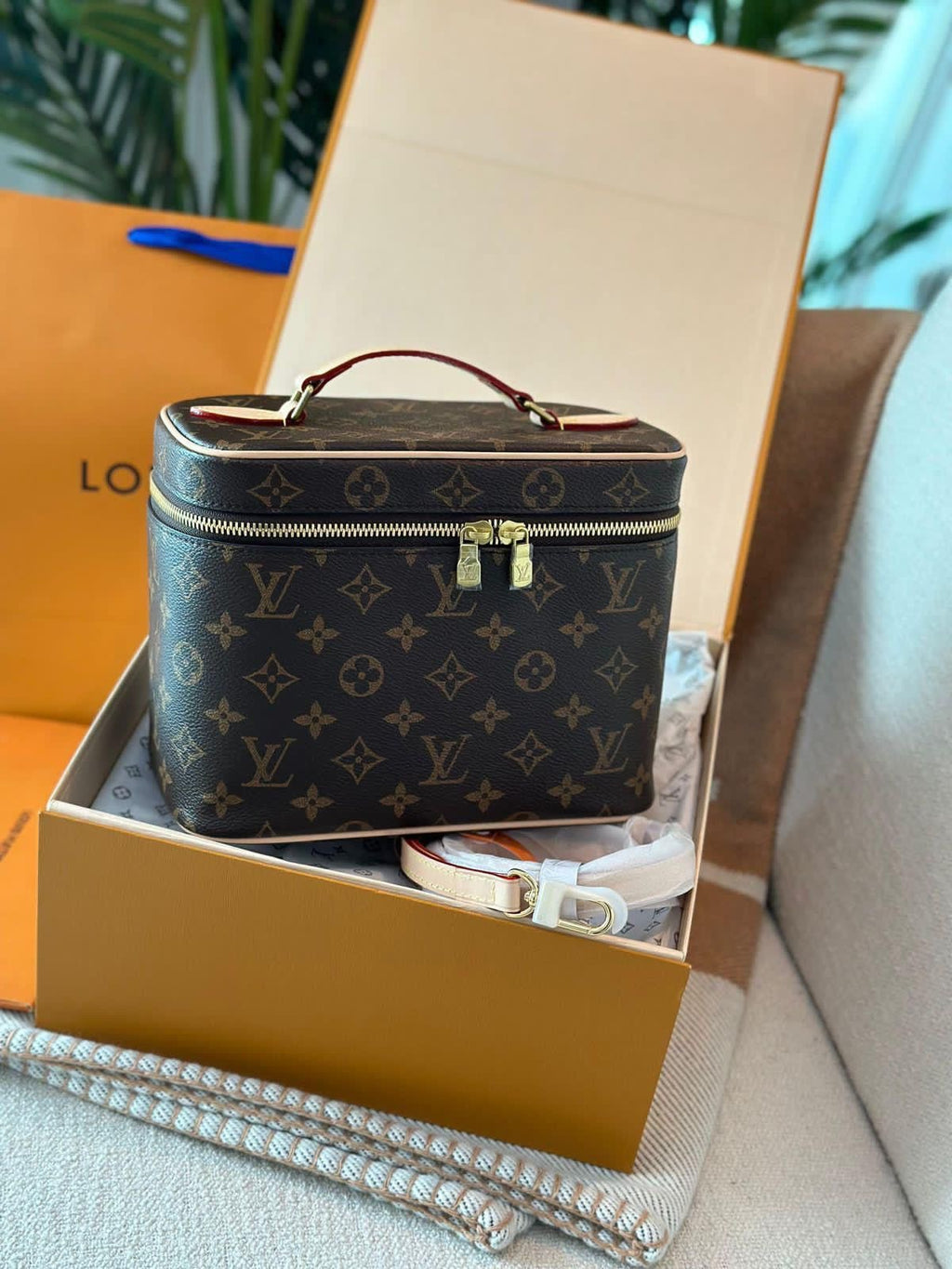 Trousse L